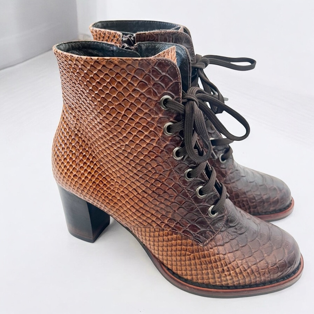 Zinda Snake Skin Leather Booties Sz 36 NWT